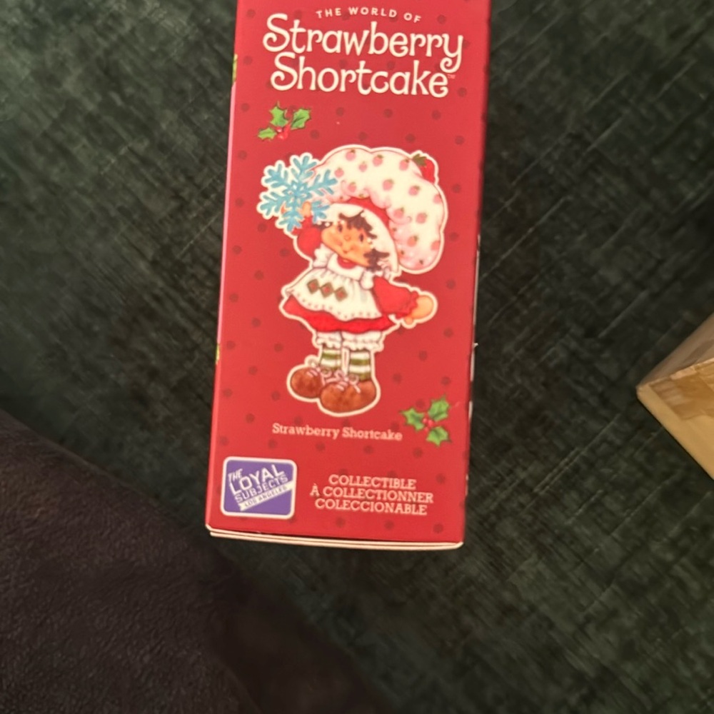 Strawberry Shortcake Doll with Red Outfit - Picture 3 of 5